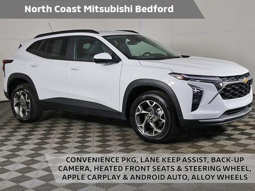 Summit White 2025 Chevrolet Trax LT