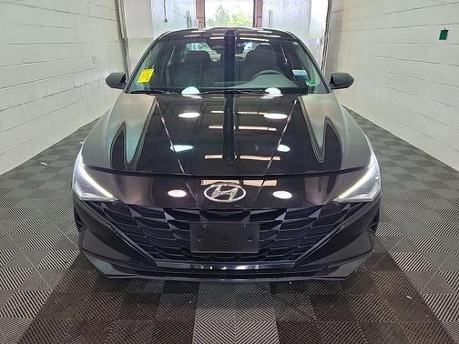 Phantom Black 2023 Hyundai ELANTRA SEL
