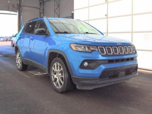 2022 Jeep Compass Latitude Lux