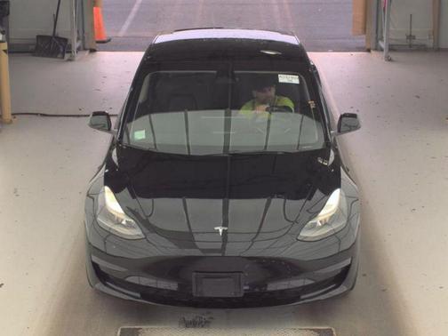 Black 2023 Tesla Model 3 Standard Range