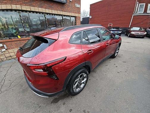 2025 Chevrolet Trax LT