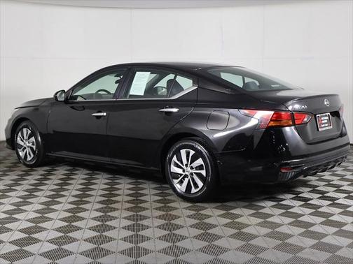 2022 Nissan Altima S FWD