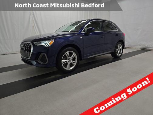 Navarra Blue Metallic 2023 Audi Q3 45 S line Premium Plus