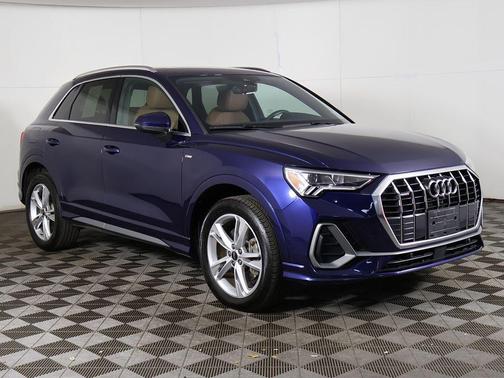 Navarra Blue Metallic 2023 Audi Q3 45 S line Premium Plus