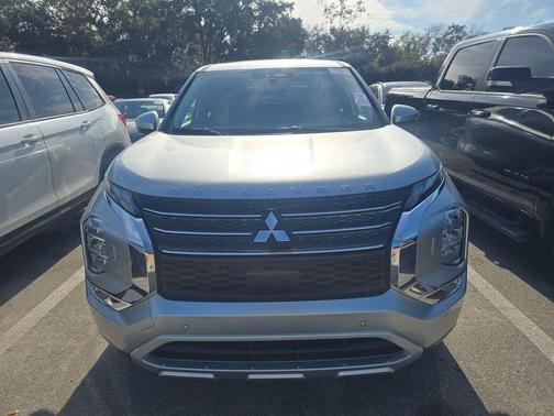 2024 Mitsubishi Outlander PHEV SE S-AWC