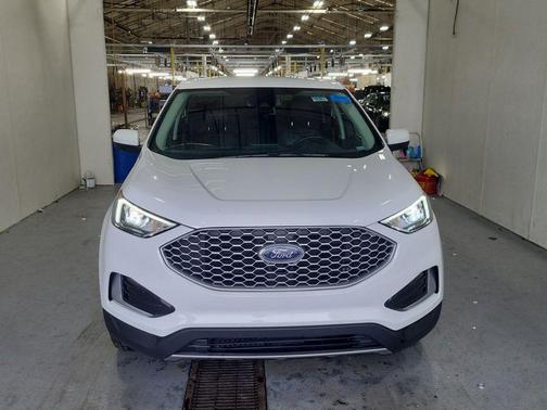 Oxford White 2024 Ford Edge SEL