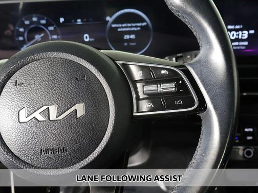 Fusion Black 2024 Kia Seltos S