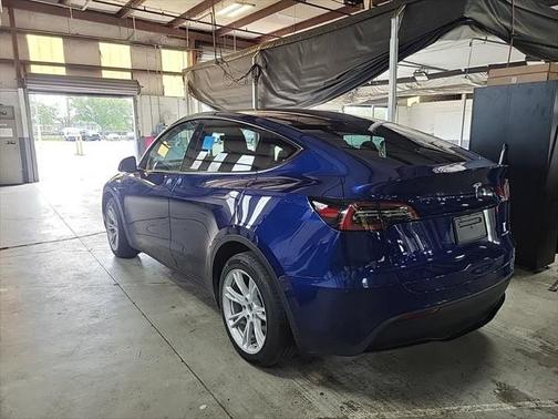 2023 Tesla Model Y Long Range Dual Motor All-Wheel Drive
