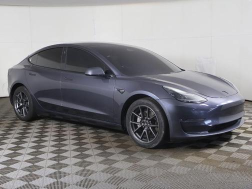 Midnight Silver Metallic 2022 Tesla Model 3 Long Range