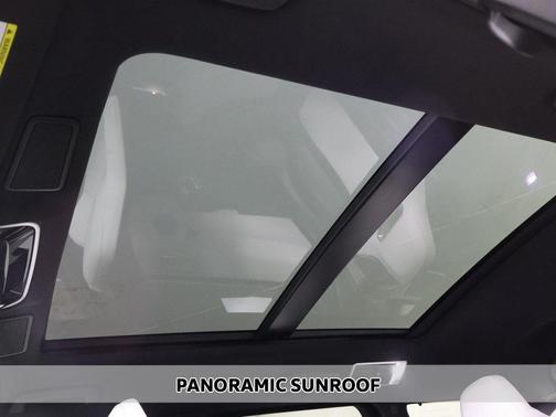 2022 Land Rover Range Rover Sport SVR