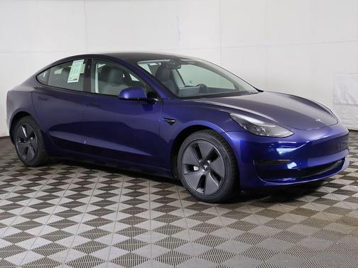 Deep Blue Metallic 2023 Tesla Model 3 Standard Range
