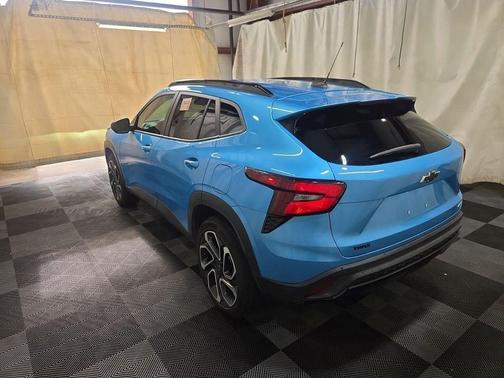 Marina Blue Metallic 2025 Chevrolet Trax FWD 2RS