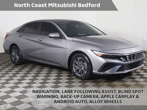 Fluid Metal 2024 Hyundai ELANTRA SEL
