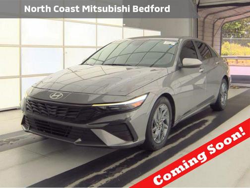 Fluid Metal 2024 Hyundai ELANTRA SEL