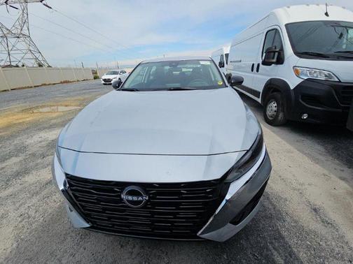 Brilliant Silver Metallic 2025 Nissan Altima 2.5 SV