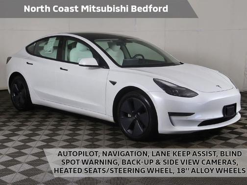 Pearl White Multi-Coat 2022 Tesla Model 3 Long Range