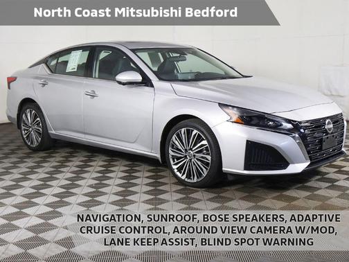 Brilliant Silver Metallic 2023 Nissan Altima 2.5 SL
