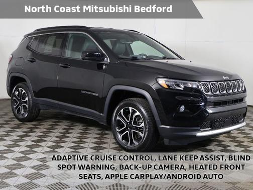 Diamond Black Crystal Pearlcoat 2023 Jeep Compass Limited