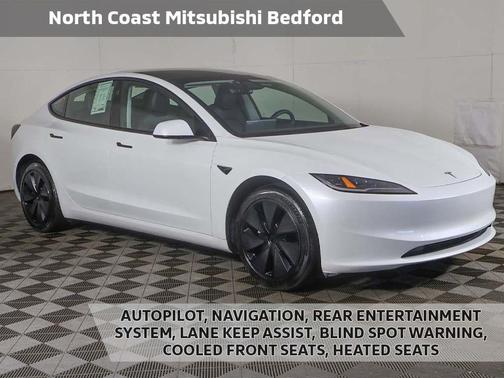Pearl White Multi-Coat 2025 Tesla Model 3 Long Range