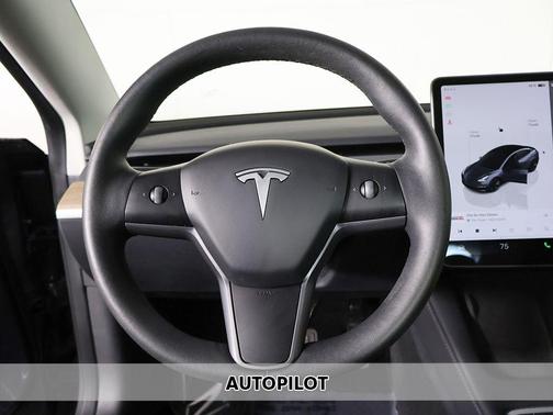 Midnight Silver Metallic 2023 Tesla Model 3 Standard Range