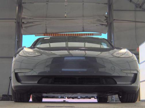 Midnight Silver Metallic 2023 Tesla Model 3 Standard Range