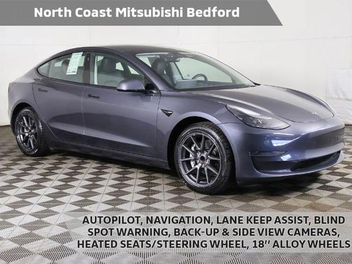 Midnight Silver Metallic 2023 Tesla Model 3 Standard Range