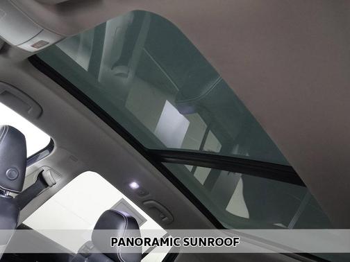 Deep Black Pearl 2022 Volkswagen Atlas 3.6L SEL