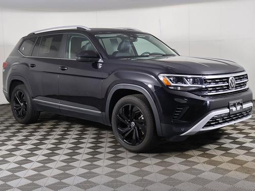 Deep Black Pearl 2022 Volkswagen Atlas 3.6L SEL