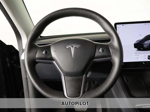 Midnight Silver Metallic 2023 Tesla Model Y RWD