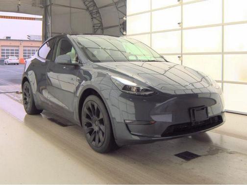2023 Tesla Model Y RWD