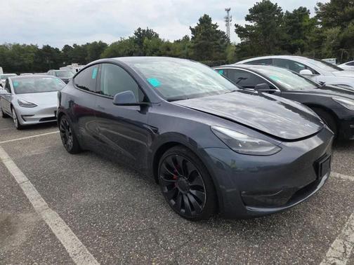 2022 Tesla Model Y Performance Dual Motor All-Wheel Drive