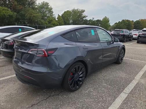 2022 Tesla Model Y Performance Dual Motor All-Wheel Drive