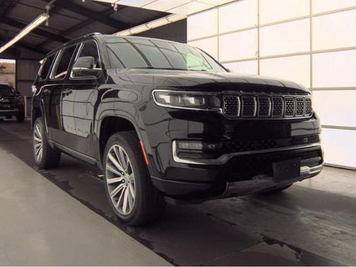 Diamond Black Crystal Pearlcoat 2023 Jeep Grand Wagoneer Series II 4x4