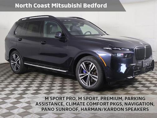 Carbon Black Metallic 2024 BMW X7 xDrive40i