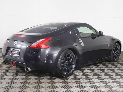 Magnetic Black 2016 Nissan 370Z Base