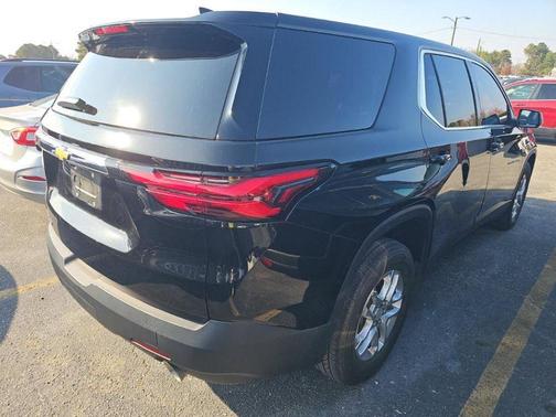 2022 Chevrolet Traverse LS