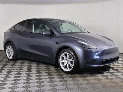 2023 Tesla Model Y Long Range Dual Motor All-Wheel Drive
