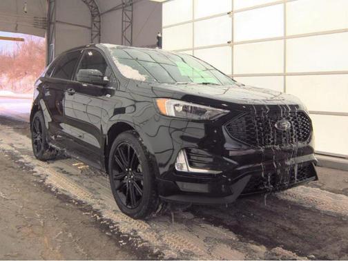 2022 Ford Edge ST Line