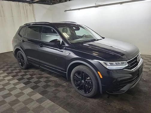 2022 Volkswagen Tiguan 2.0T SE R-Line Black 4MOTION