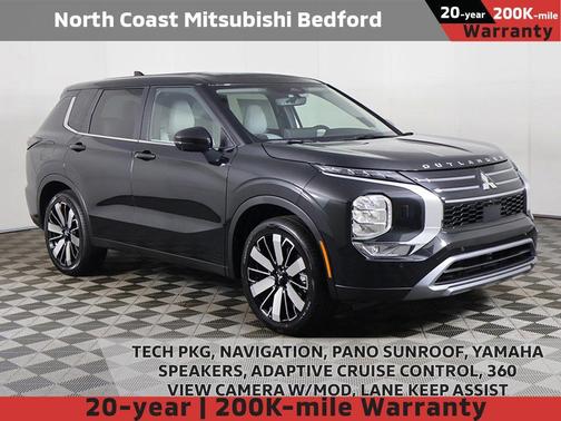 Black Diamond 2025 Mitsubishi Outlander SE S-AWC