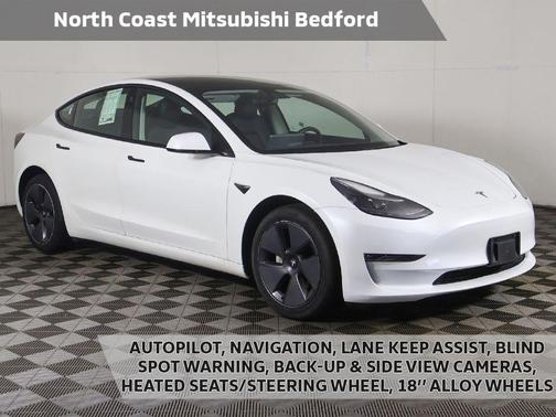 Pearl White Multi-Coat 2023 Tesla Model 3 Long Range
