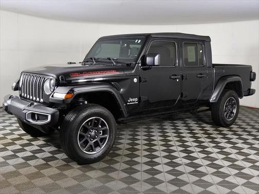 2022 Jeep Gladiator Overland