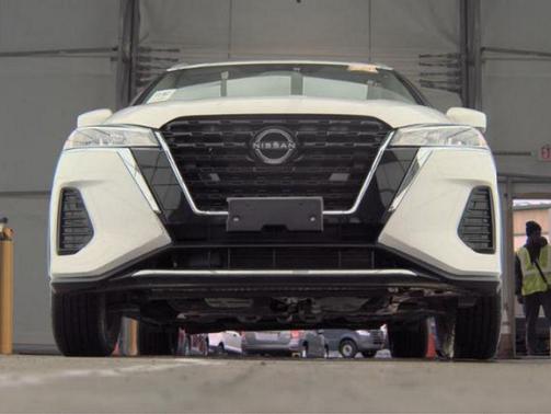 2022 Nissan Kicks SV