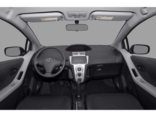 Polar White 2007 Toyota Yaris Base