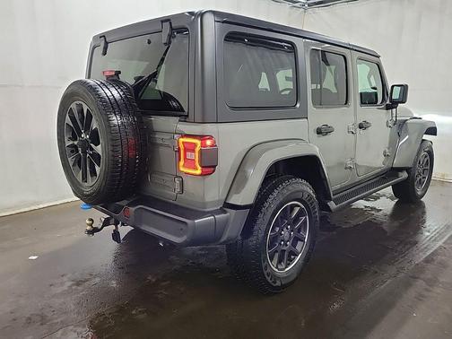 Sting-Gray Clearcoat 2022 Jeep Wrangler Unlimited 4xe Sahara