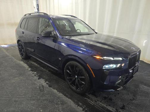 2024 BMW X7 M60i