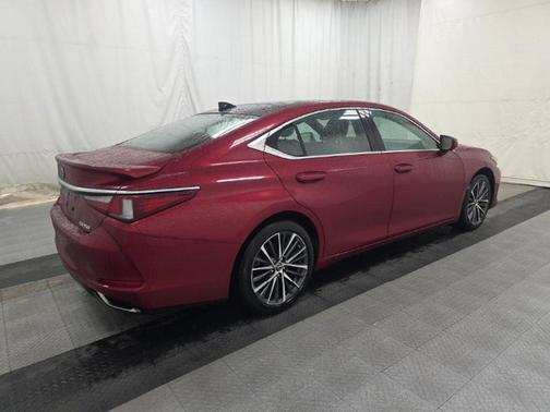 2022 Lexus ES 350 Base