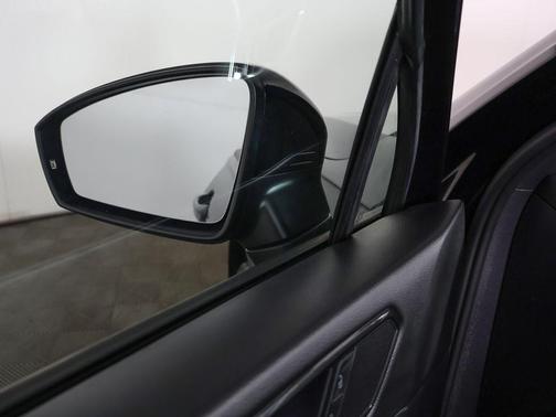 Deep Black 2023 Volkswagen Tiguan 2.0T SE R-Line Black