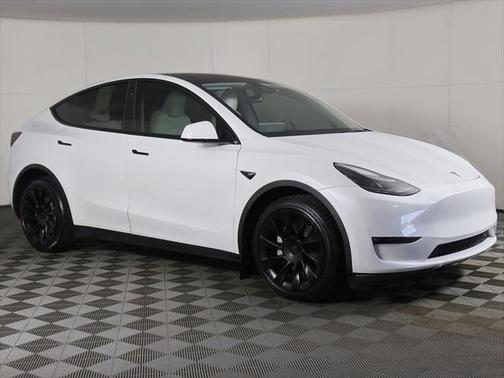 2024 Tesla Model Y Long Range Dual Motor All-Wheel Drive