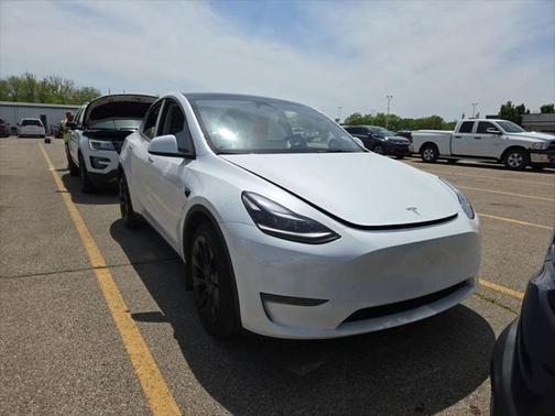 2024 Tesla Model Y Long Range Dual Motor All-Wheel Drive